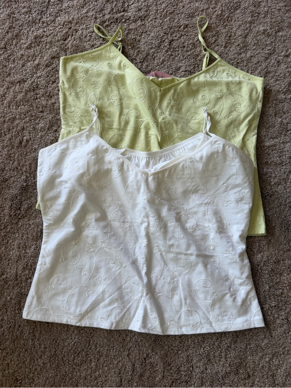 Womenโs Large Victorias Secret Camisole Tank Tops off white lt green